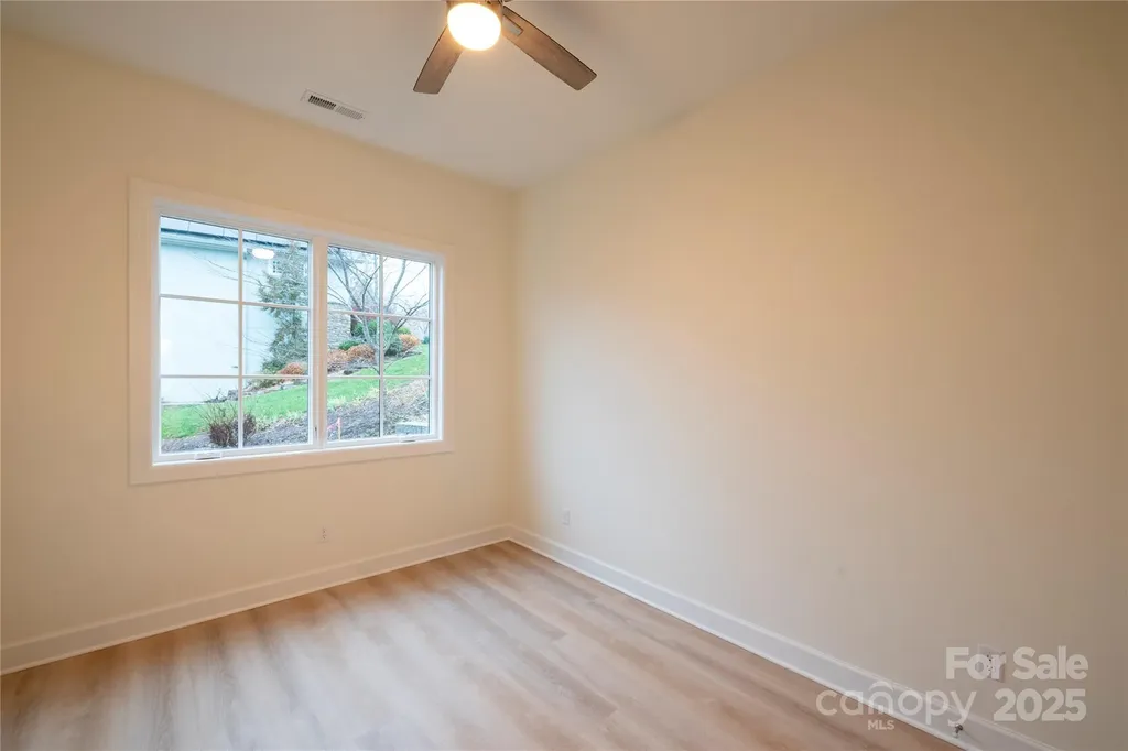 15 Evian Court Asheville NC 28804