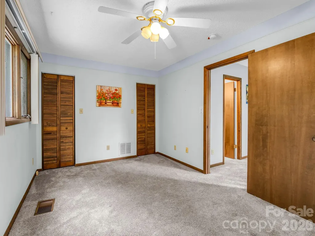 1 Lynx Drive Black Mountain NC 28711