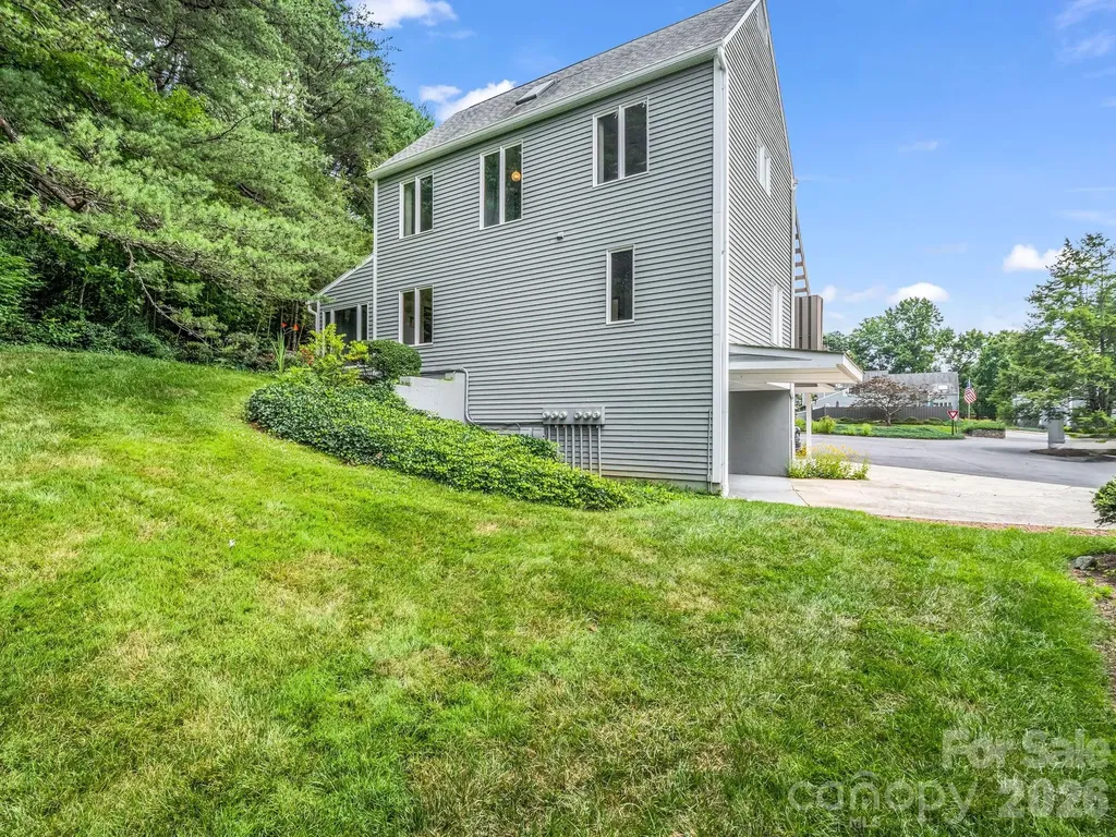 1 Lynx Drive Black Mountain NC 28711