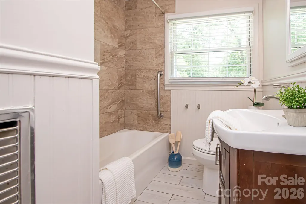 1741 Dallas Avenue Charlotte NC 28205