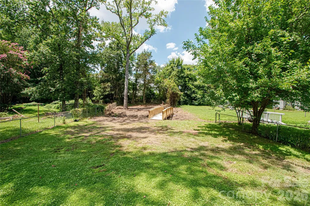 1741 Dallas Avenue Charlotte NC 28205