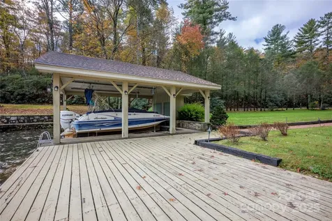 572 N East Shore Drive Lake Toxaway NC 28747