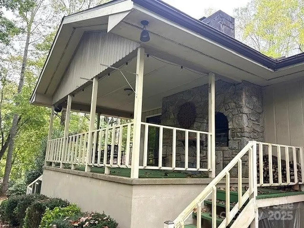 30 Brier Lane Maggie Valley NC 28751