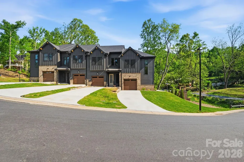 103 Collin Place Asheville NC 28804