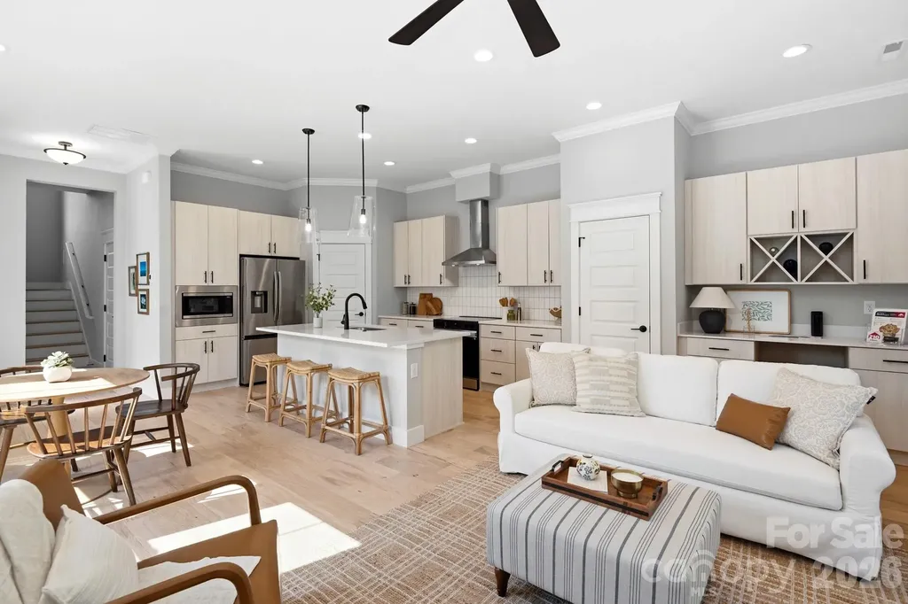 103 Collin Place Asheville NC 28804