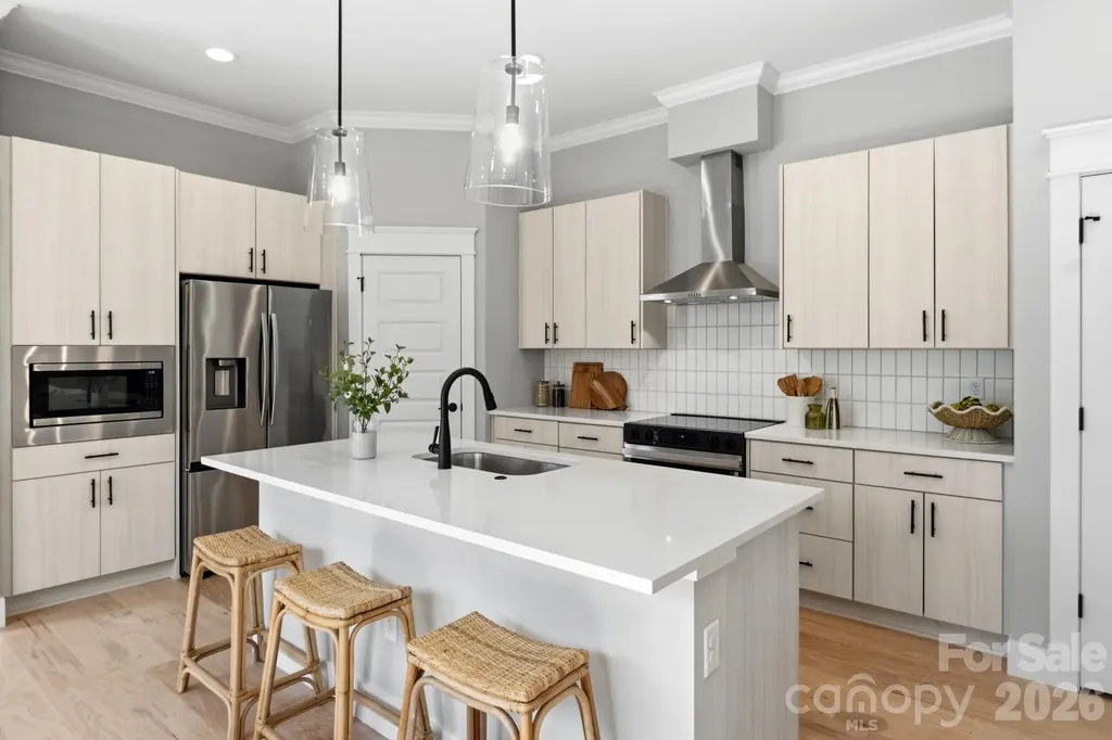 103 Collin Place Asheville NC 28804