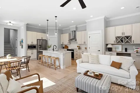 103 Collin Place Asheville NC 28804