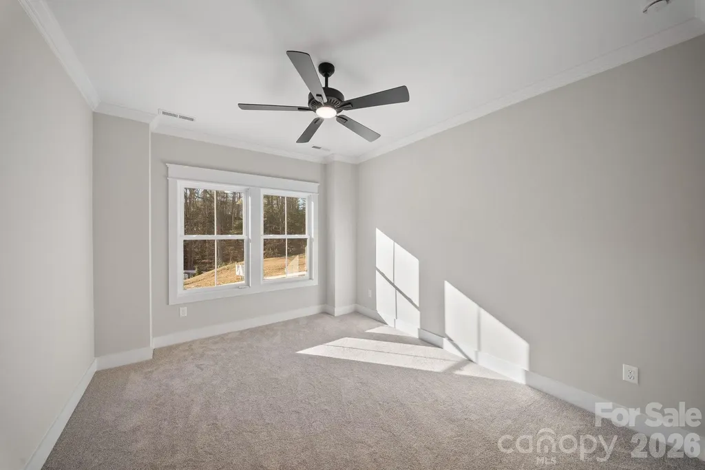 105 Collin Place Asheville NC 28804