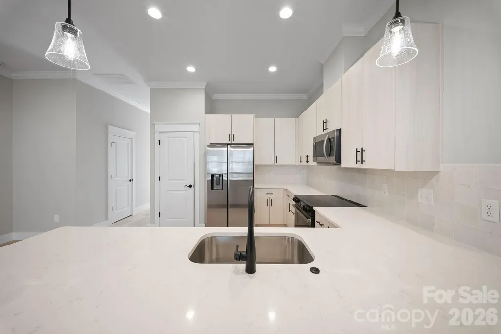 105 Collin Place Asheville NC 28804