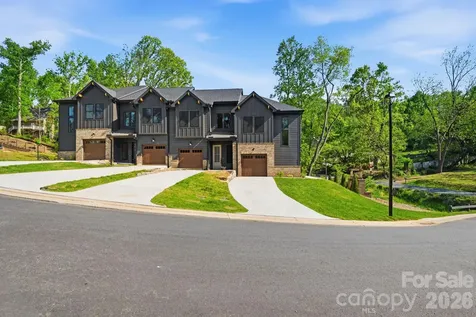 105 Collin Place Asheville NC 28804