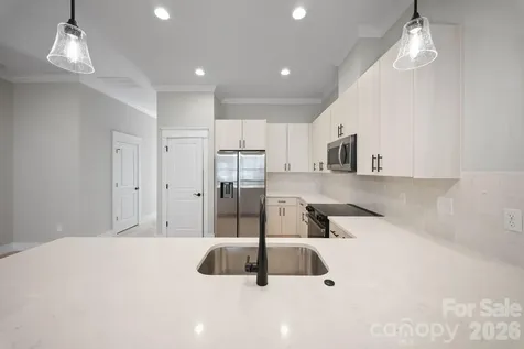105 Collin Place Asheville NC 28804
