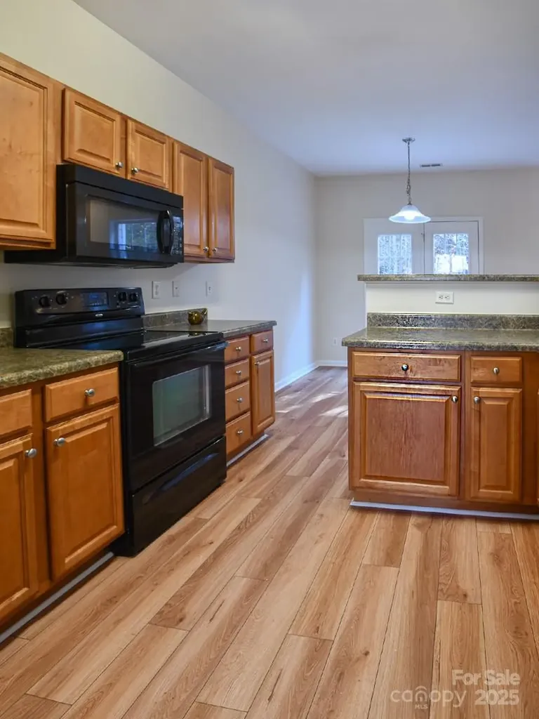 28 Stone River Drive Asheville NC 28804