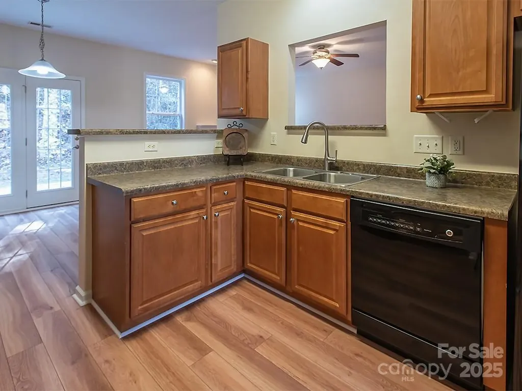28 Stone River Drive Asheville NC 28804