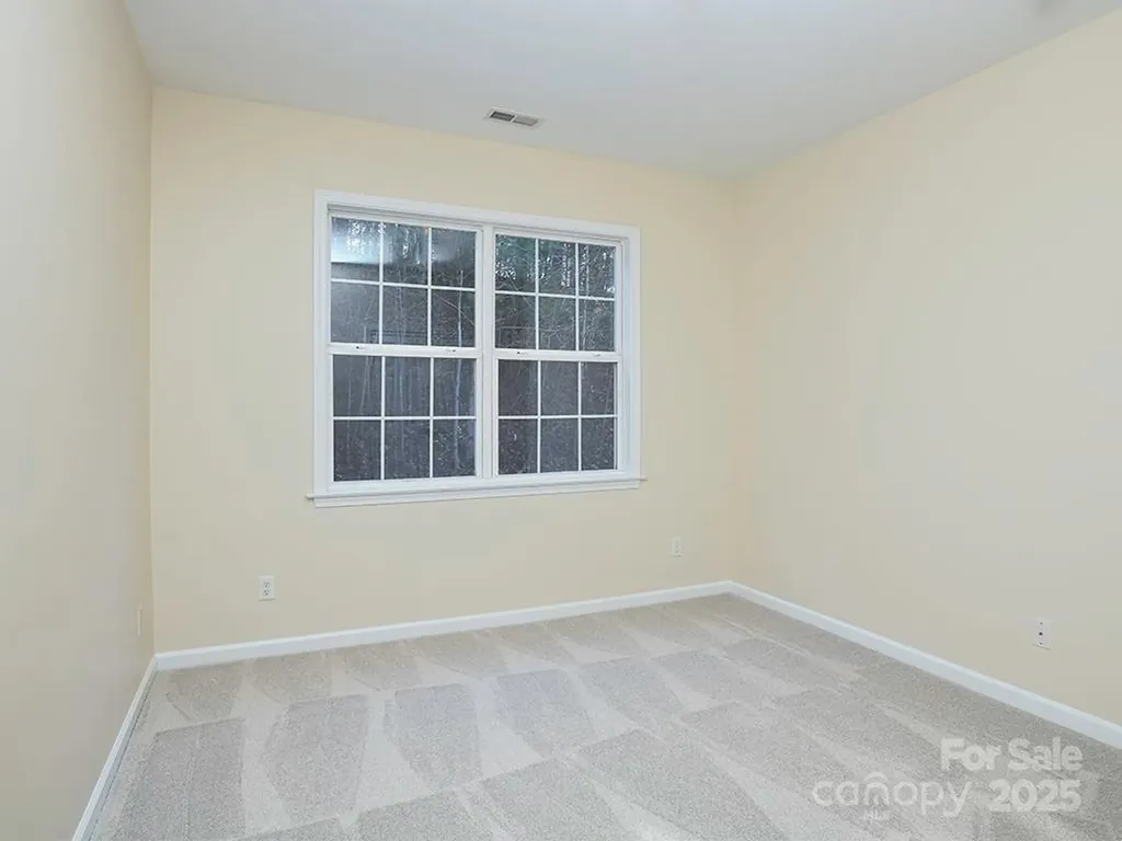 28 Stone River Drive Asheville NC 28804