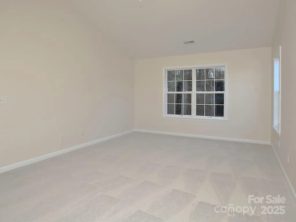 28 Stone River Drive Asheville NC 28804