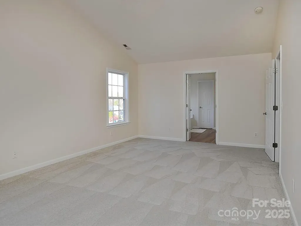 28 Stone River Drive Asheville NC 28804