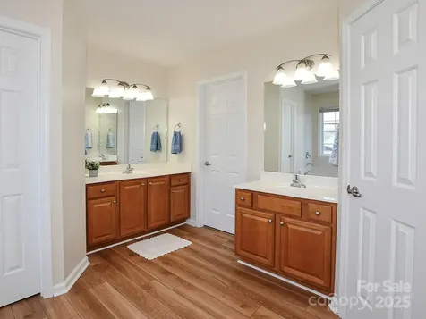 28 Stone River Drive Asheville NC 28804