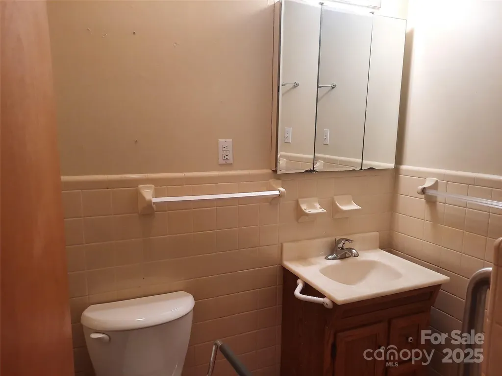 121 Greenview Drive Kannapolis NC 28081