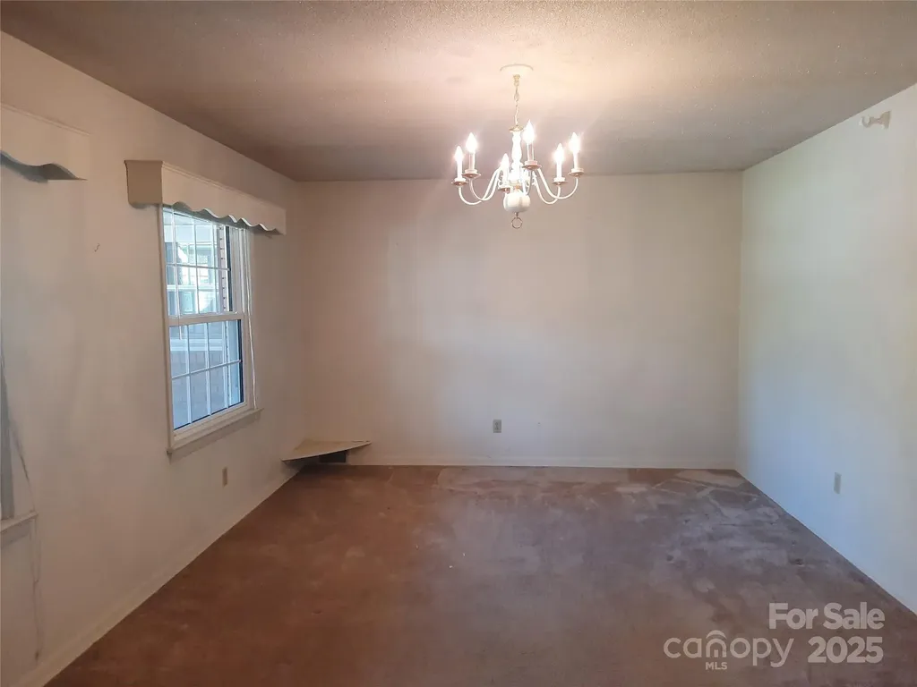 121 Greenview Drive Kannapolis NC 28081