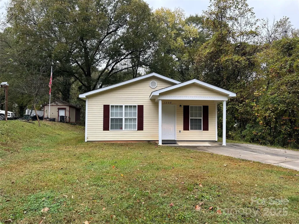1208 W Walnut Avenue Gastonia NC 28052