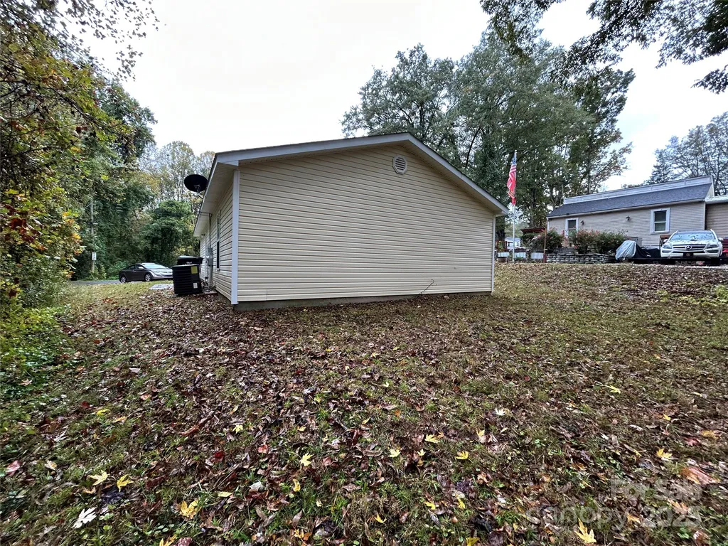 1208 W Walnut Avenue Gastonia NC 28052