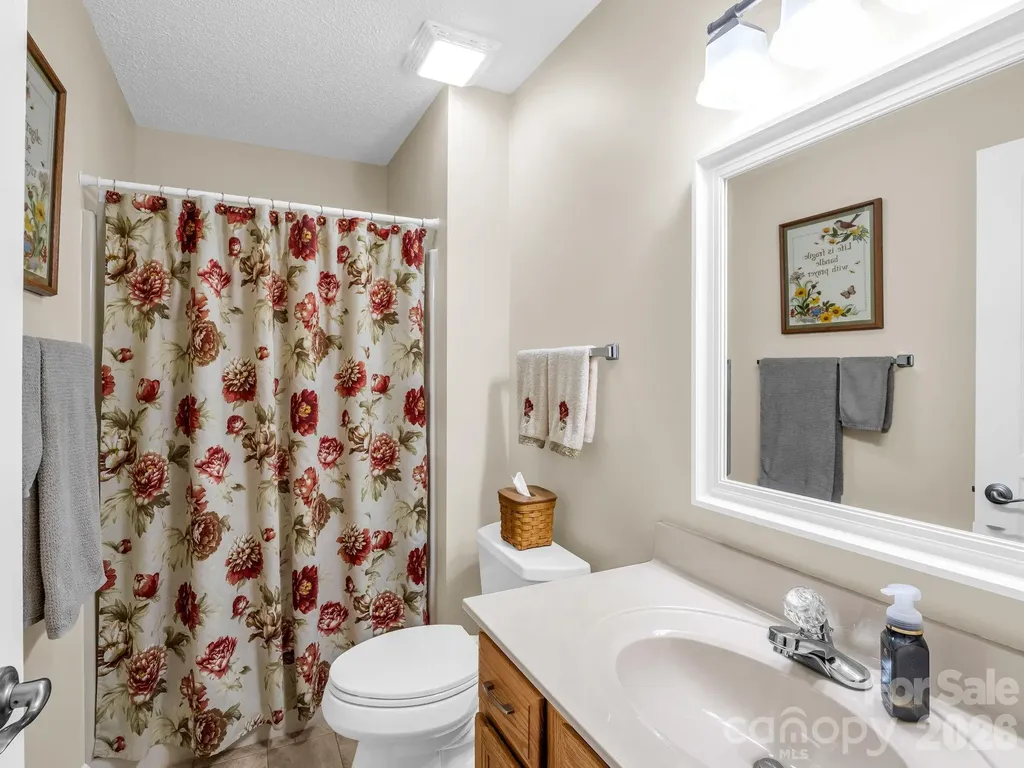 53 Barn Owl Way Hendersonville NC 28792
