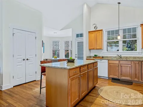 1 Craftsman Circle Asheville NC 28805