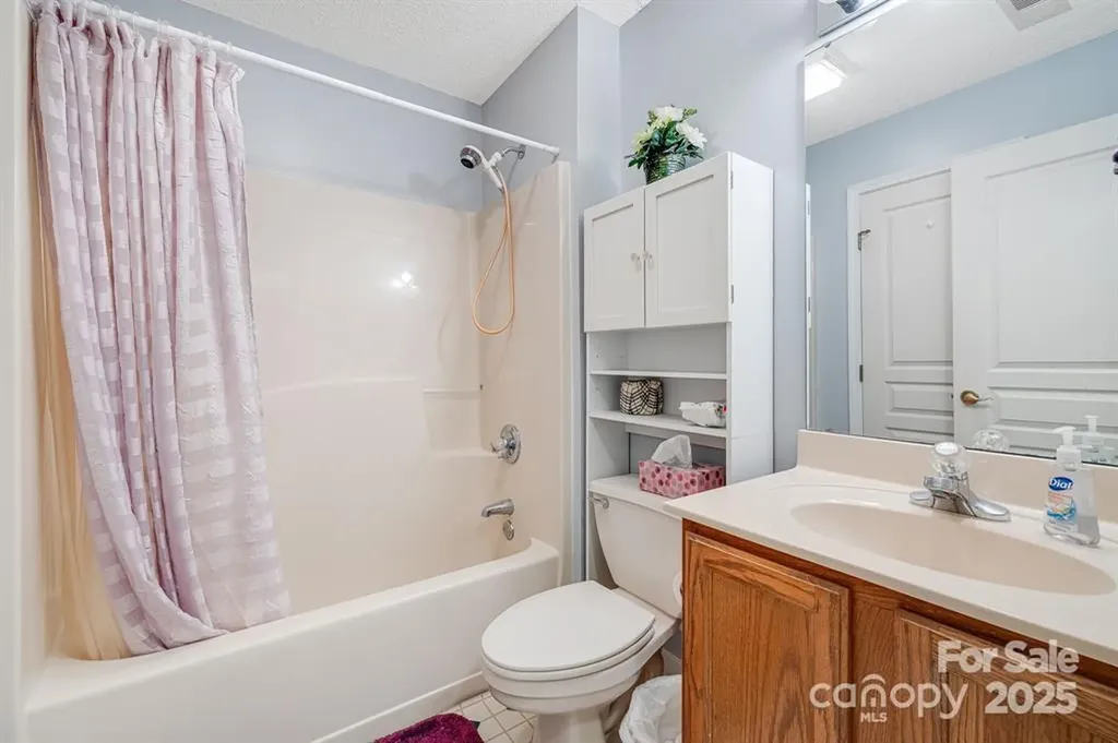 2904 Sagamore Lane Asheville NC 28806