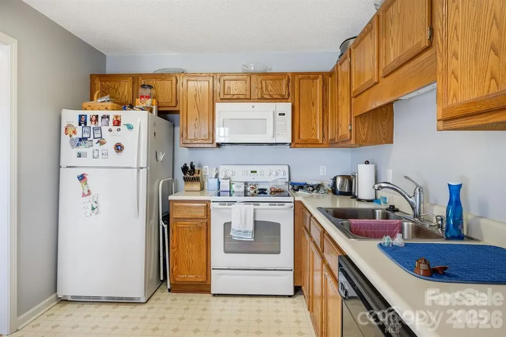 2904 Sagamore Lane Asheville NC 28806