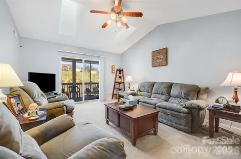 2904 Sagamore Lane Asheville NC 28806