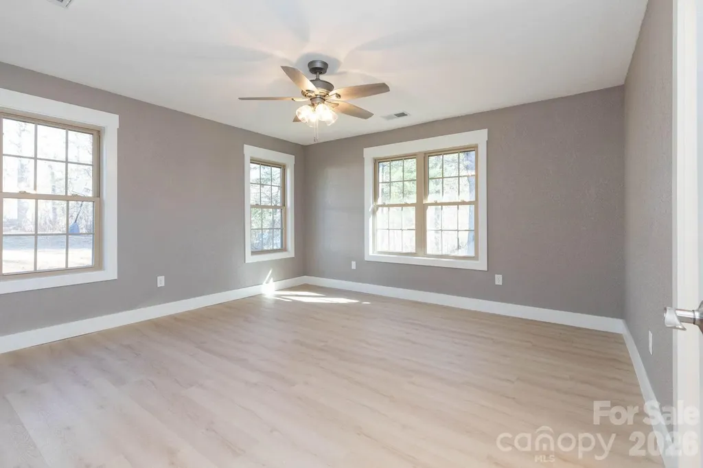 7 Mcgee Ridge Road Fairview NC 28730