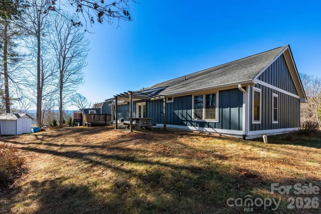 7 Mcgee Ridge Road Fairview NC 28730