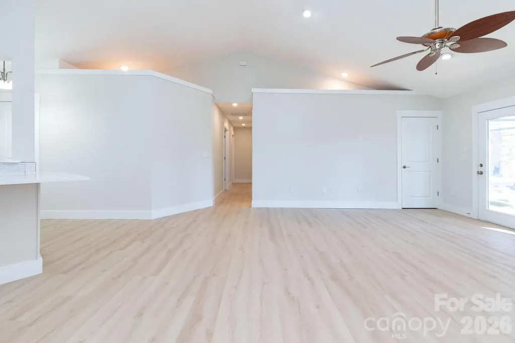 7 Mcgee Ridge Road Fairview NC 28730