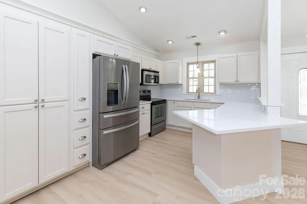 7 Mcgee Ridge Road Fairview NC 28730