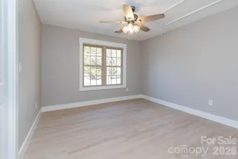 7 Mcgee Ridge Road Fairview NC 28730