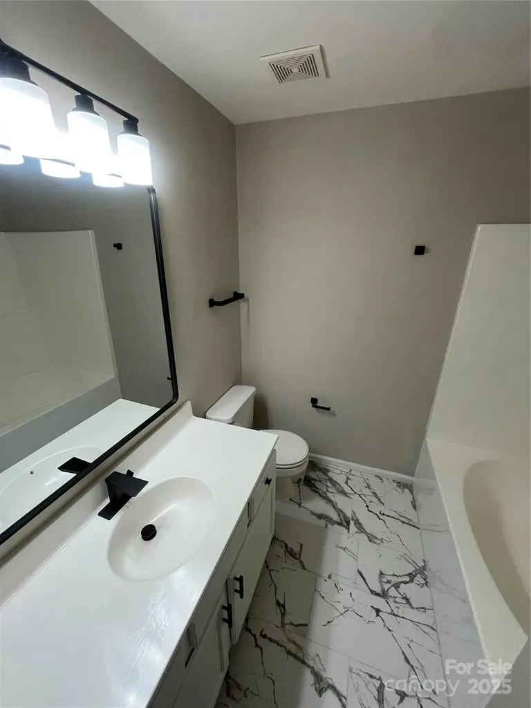 1830 Butterfly Lane Charlotte NC 28269