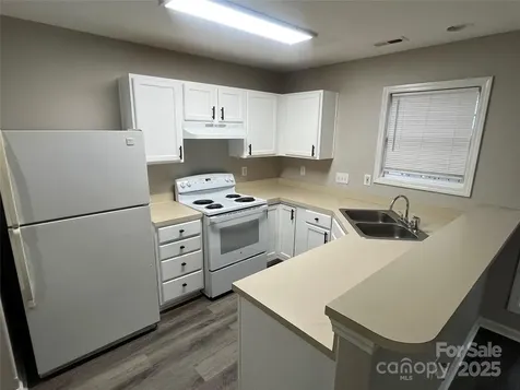 1830 Butterfly Lane Charlotte NC 28269