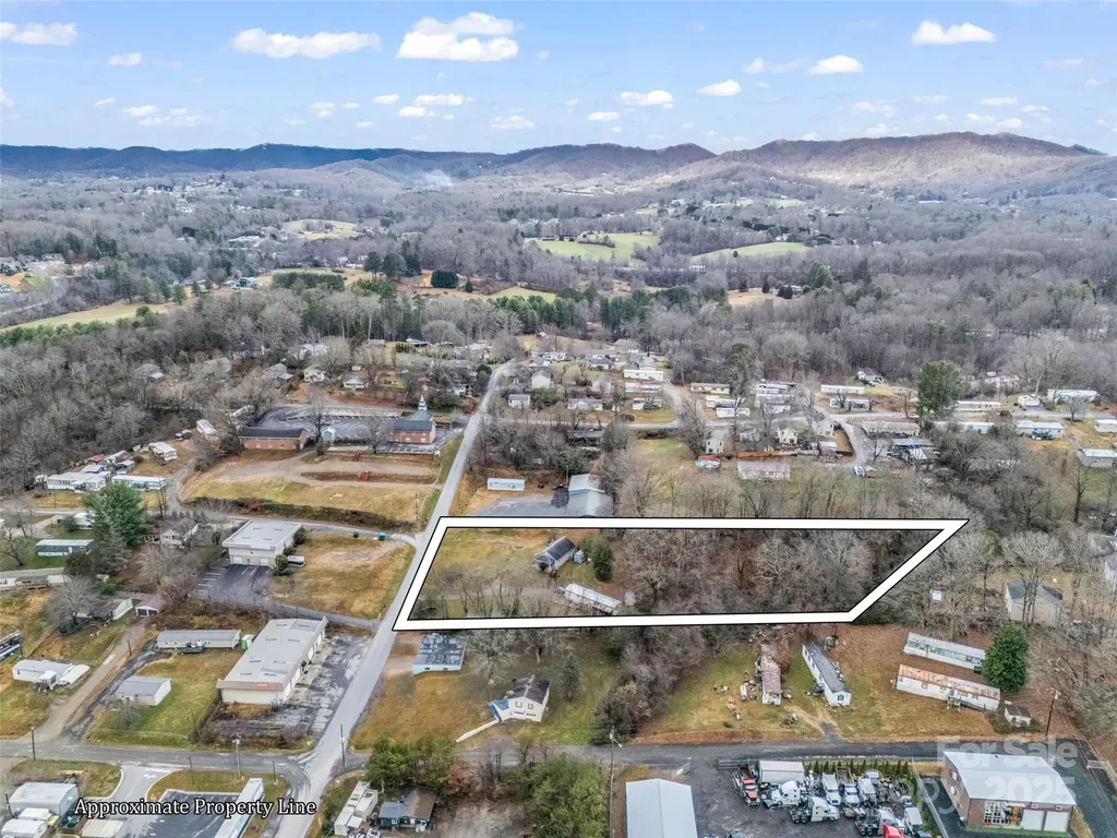 120 Maple Ridge Road Candler NC 28715