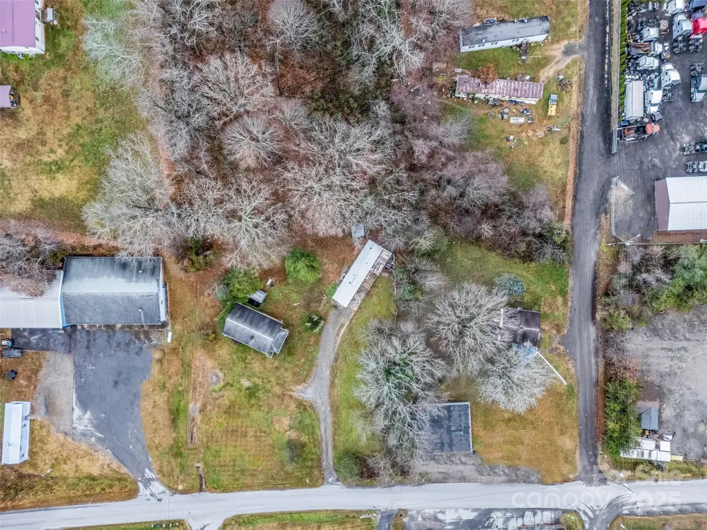 120 Maple Ridge Road Candler NC 28715