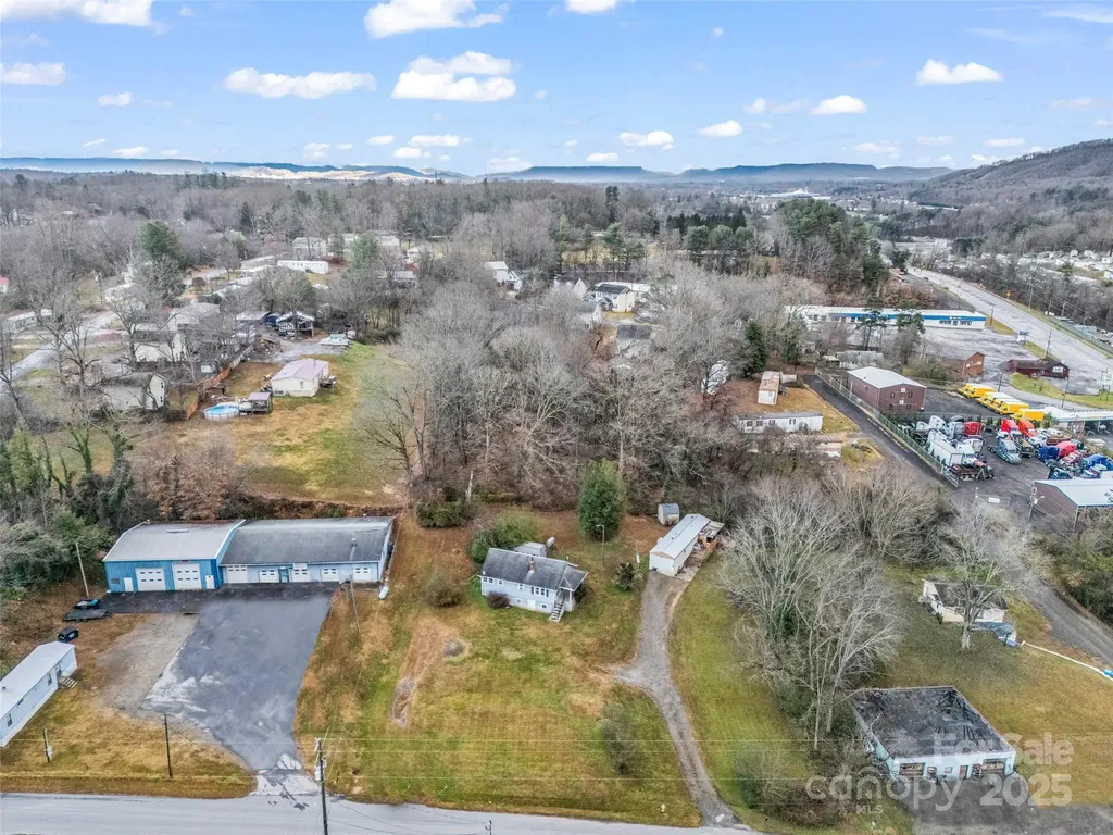 120 Maple Ridge Road Candler NC 28715
