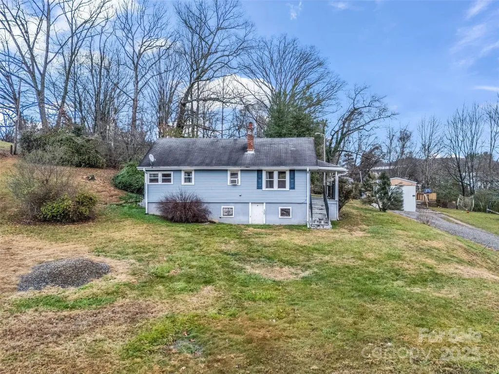 120 Maple Ridge Road Candler NC 28715