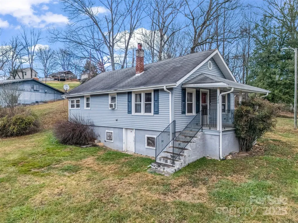 120 Maple Ridge Road Candler NC 28715