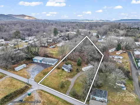 120 Maple Ridge Road Candler NC 28715
