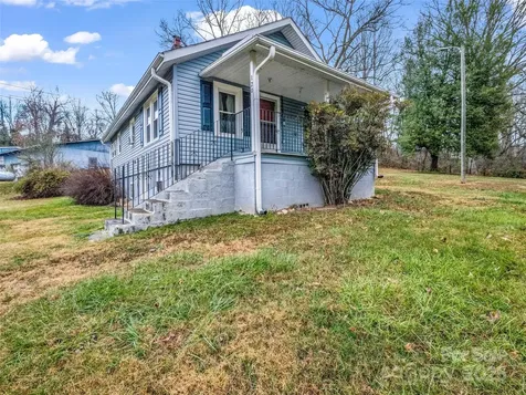 120 Maple Ridge Road Candler NC 28715