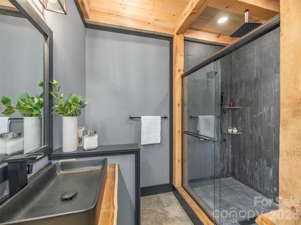 55 Dean Riddle Drive Waynesville NC 28785