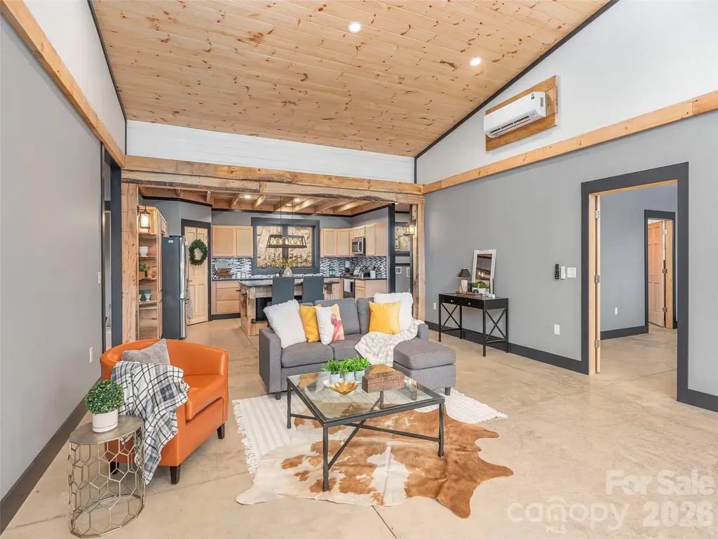 55 Dean Riddle Drive Waynesville NC 28785