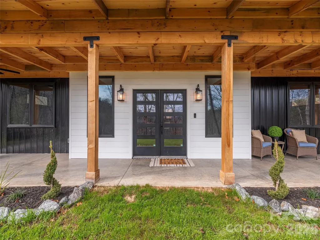 55 Dean Riddle Drive Waynesville NC 28785