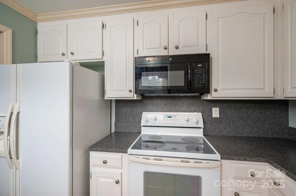113 Old Stagecoach Road Lawndale NC 28090