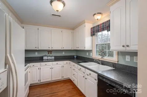 113 Old Stagecoach Road Lawndale NC 28090