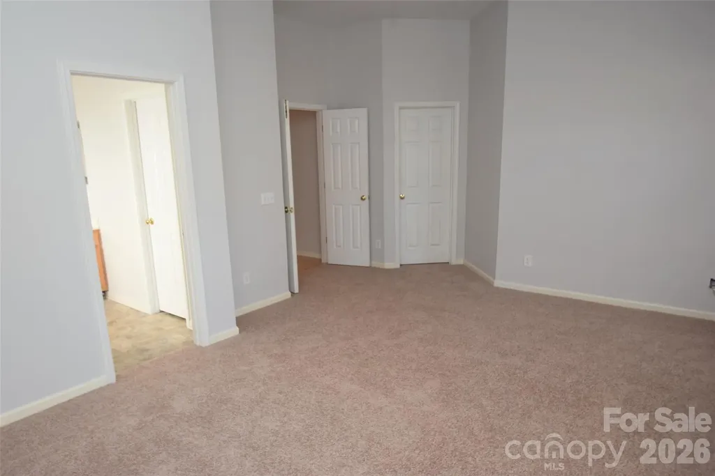 10214 Stoneykirk Lane Charlotte NC 28269